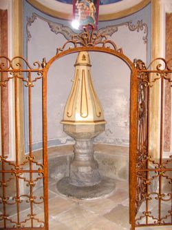 Fonte Battesimale - Parrocchiale dei Santi Marcellino, Pietro ed Erasmo – Envie (CN)