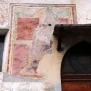 --Madonna col Bambino sul muro esterno