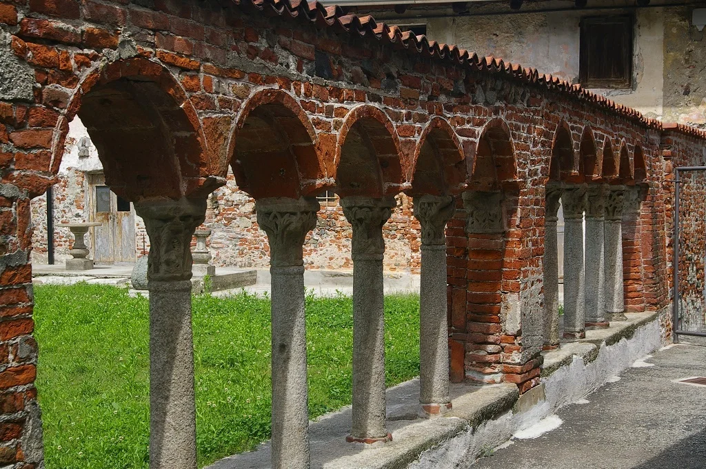 Ivrea - Canonici della Catterale