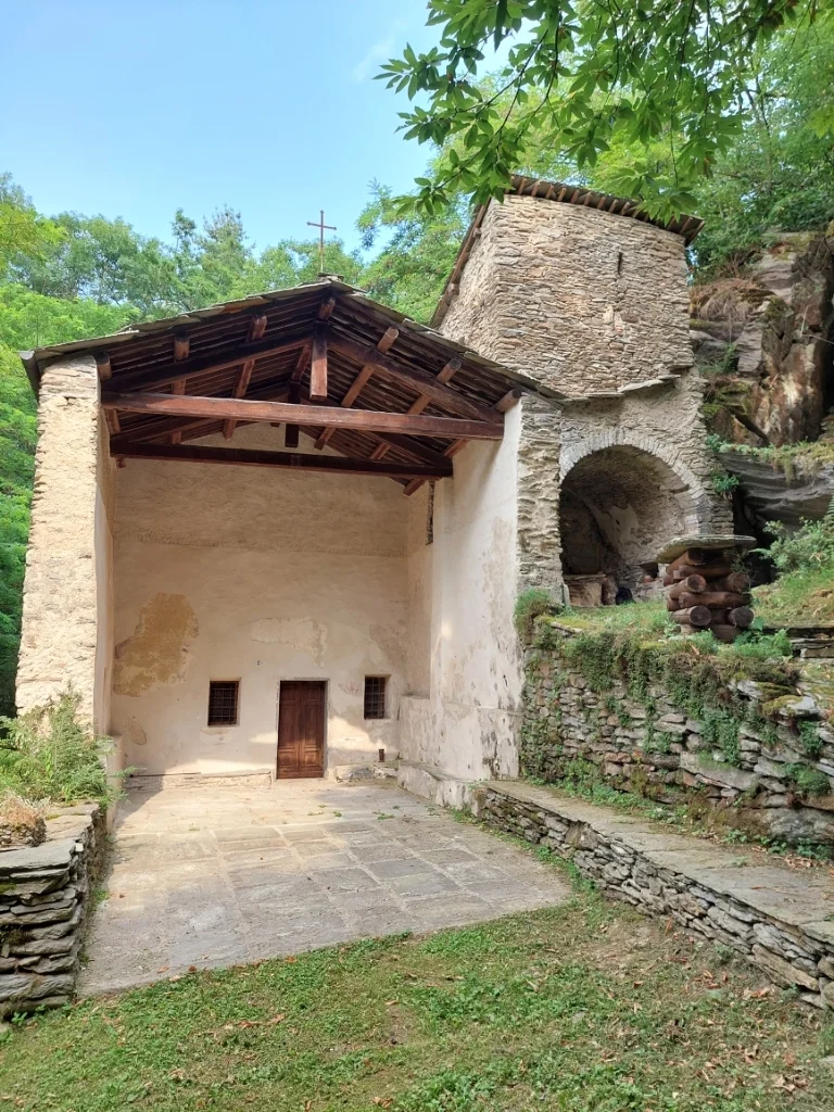 Barge - Madonna della Rocca