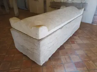 Sarcofago del Vescovo Guido - Duomo di Santa Maria Assunta a Acqui Terme