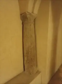 Colonna - Duomo di Santa Maria Assunta a Acqui Terme