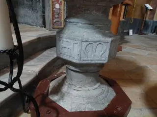 Fonte battesimale - Parrocchiale di Santa Maria degli Angeli a Manta