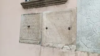 Lapidi - Parrocchiale di Santa Maria della Purificazione a Massino Visconti