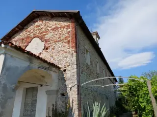 Fianco destro - Cappella di San Lorenzo a Monastero di VascoFrazione Vasco