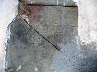 Lapide romana, particolare - Cappella di San Bernolfo a Mondovì