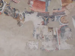 Lacerti  di affreschi - Priorato di San Biagio a MondovìFrazione San Biagio