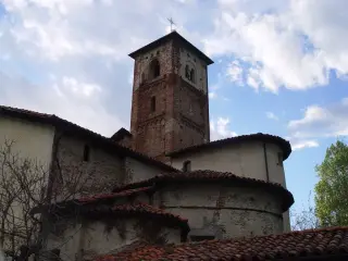 Campanile e abside - Priorato di San Biagio a MondovìFrazione San Biagio