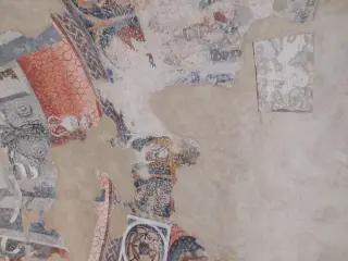 Lacerti  di affreschi - Priorato di San Biagio a MondovìFrazione San Biagio