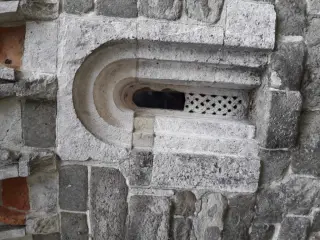 Monofora - Chiesa Cimiteriale di San Pietro a Albugnano