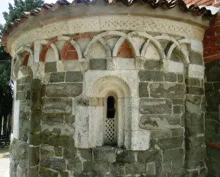 Abside - Chiesa Cimiteriale di San Pietro a Albugnano