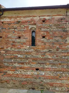 Fianco sinistro - Cappella di San Ponzio a Monticello d'Alba