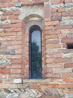 Monofora - Cappella di San Ponzio a Monticello d'Alba