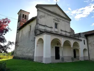 Facciata e campanile - Chiesa di Santa Maria Di Bozzolina a Mottalciata