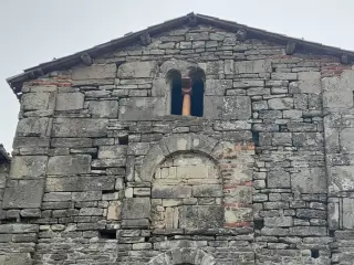 Bifora - Ex Chiesa di San Bartolomeo a Niella TanaroFrazione Valmorei