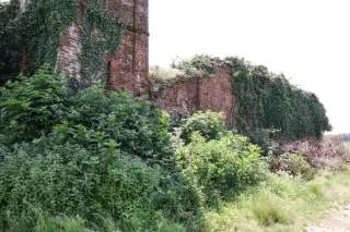 Base campanile e resti muratura - Ruderi Chiesa di Sant'Antonio Abate a Casaleggio Novara
