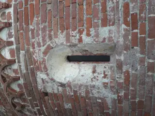 Monofora - Chiesa del Cimitero a Pancalieri