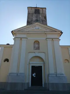 Facciata e campanile - Parrocchiale di San Michele a Pecco