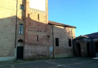 Campanile base romanica - Parrocchiale di Sant'Eusebio a Pezzana
