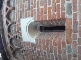 Monofora - Cappella del Romitorio o Santa Maria ad Castrum a Lauriano