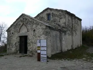 Facciata e Fianco Destro - Cappella di San Giacomo a ViolaFrazione Colla San Giacomo