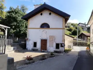 Facciata - Chiesa di Sant'Andrea a QuaronaFrazione Valmaggiore