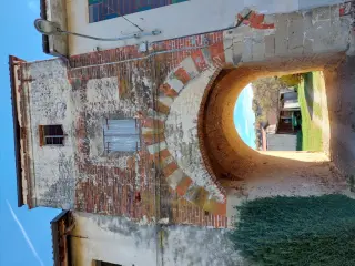 Porta di ingresso - Resti Dell'abbazia di Pogliola a MondovìFrazione Pogliola