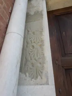 Portale dettaglio - Chiesa Cimiteriale di Santa Maria Assunta o dei Morti a Marentino