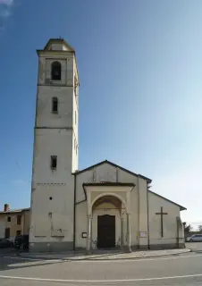 Facciata e campanile - Parrocchiale dei Santi Vito e Modesto a San Pietro MosezzoFrazione Mosezzo
