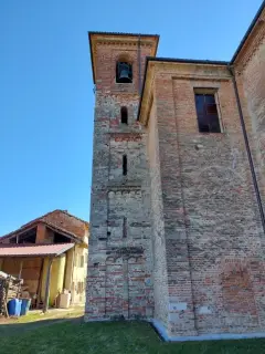 Campanile - Chiesa di San Giulio a San Damiano d'AstiFrazione San Giulio
