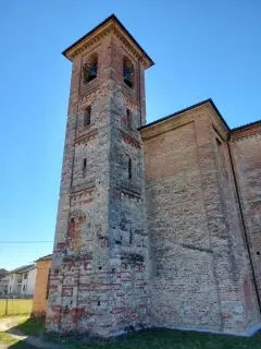 Campanile - Chiesa di San Giulio a San Damiano d'AstiFrazione San Giulio