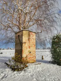Antico pozzo - Oratorio della Madonna della Neve o di Santa Maria della Neve a SunoFrazione Baraggia