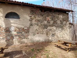 Fianco - Cappella di San Giacomo a Torre Canavese