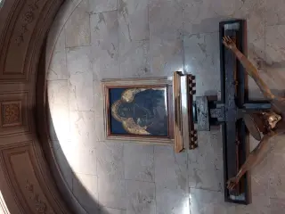 Parte alta del crocefisso e Madonna col Bambino - Chiesa di San Matteo a Tortona