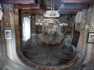Interno - Cappella dell' Annunziata a Trinità
