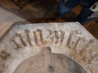 Fonte battesimale ...S PLOZASCHI - Parrocchiale di San Giovanni Battista a Valmala