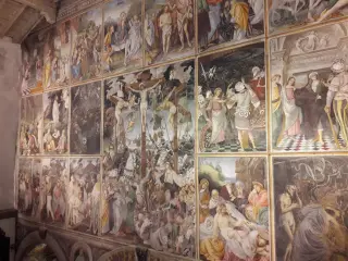 Parete Gaudenziana - Vista d'insieme - Chiesa di Santa Maria delle Grazie a Varallo