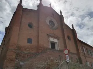 Facciata - Chiesa della Beata Vergine Addolorata o del Convento a Vignale Monferrato