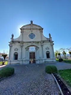 Facciata - Santuario della Madonna Degli Alteni a Villafalletto