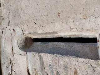 Monofora fianco destro - Oratorio di San Giacomo al Basso a VerbaniaFrazione Fondotoce