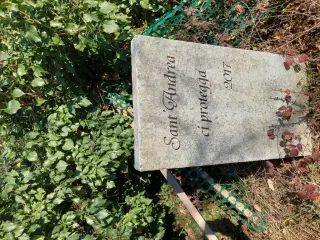 Lapide commemorativa dei restauri del 2017 - Cappella di Sant'Andrea a AstiFrazione Valmaggiore