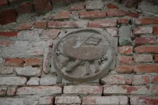 Agnello su facciata nuova - Chiesa Cimiteriale di Santa Maria Maddalena a MarentinoFrazione Avuglione