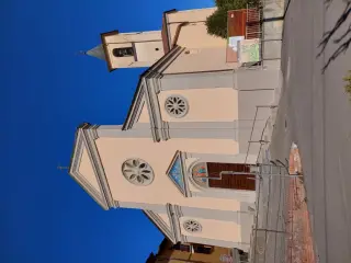 Facciata - Parrocchiale di Santa Maria delle Ghiare a Castello di Annone