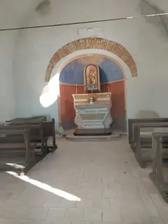 Interno - Chiesa di Santa Maria di Aniceto a Corsione