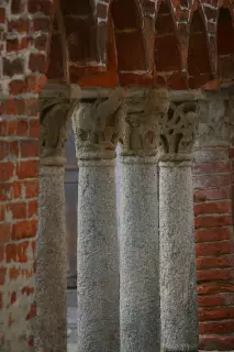Vista - Chiostro dei Canonici della Catterale a Ivrea
