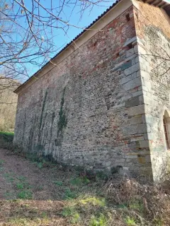 Fianco sinistro - Chiesa di San Giacomo in Carpeneto a Caravino