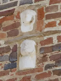 Teste romane - Santuario dei Piloni o di San Giacomo a MontàFrazione Laione