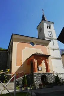 Facciata e campanile - Parrocchiale di San Nicola a La Thuile