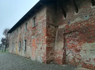 Fianco sinistro - Chiesa di San Pietro a Crescentino