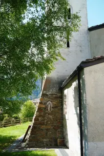 Base del campanile XII secolo lato est - Parrocchiale di Saint-Barthélemy a NusFrazione Lignan